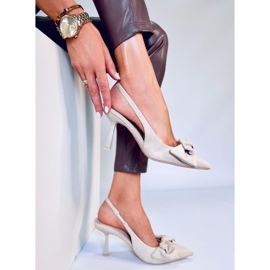 BM Shirley Beige Pumps mit offenem Absatz 2