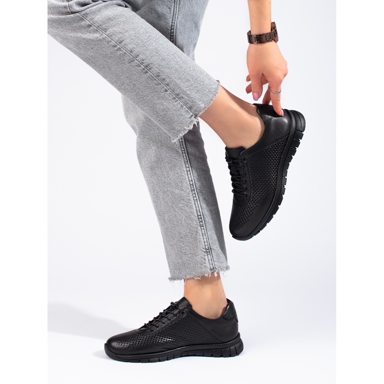 Schwarze Sportschuhe aus Leder von T.Sokolski 1