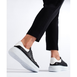 Schwarzer klassischer Damen-Sportschuh von T.Sokolski 1