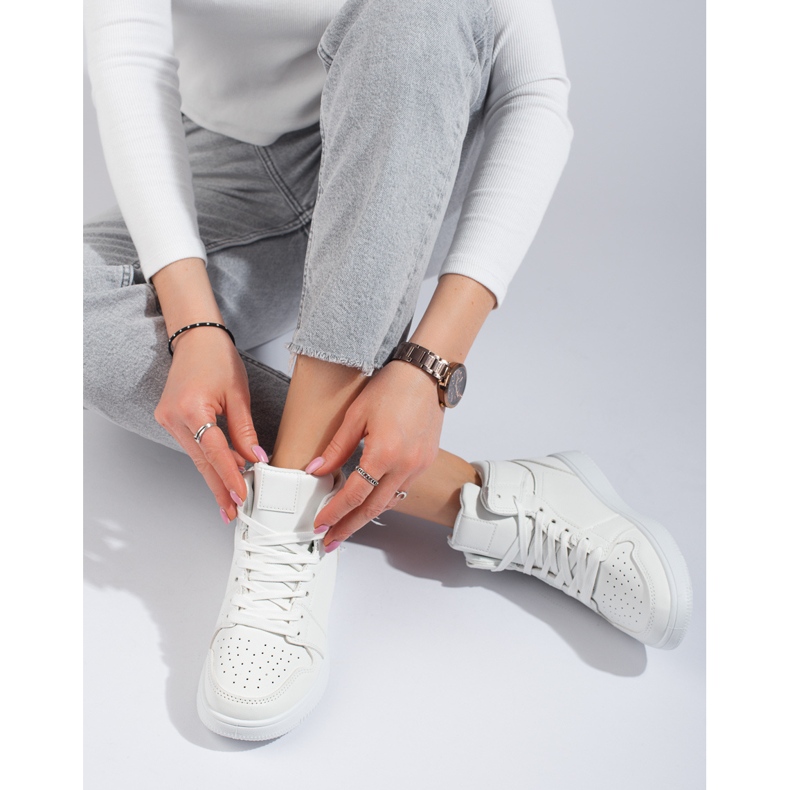 Weiße High-Top-Sneaker von Shelovet 1