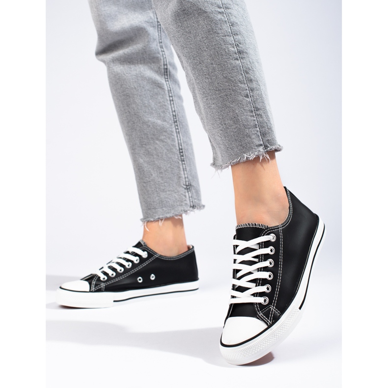 Klassische schwarze Shelovet-Sneakers aus Kunstleder 1