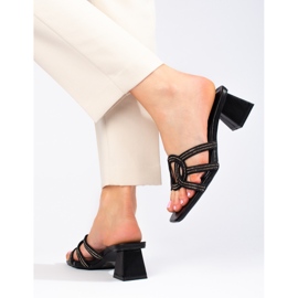 Elegante schwarze Shelovet-Hausschuhe für Damen auf der Post 2