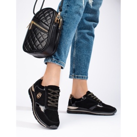 Sportschuhe aus schwarzem Leder von Shelovet 2