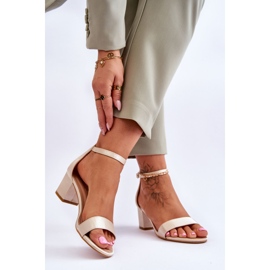PG1 Juliet Beige Satin-Sandalen mit niedrigem Absatz 2
