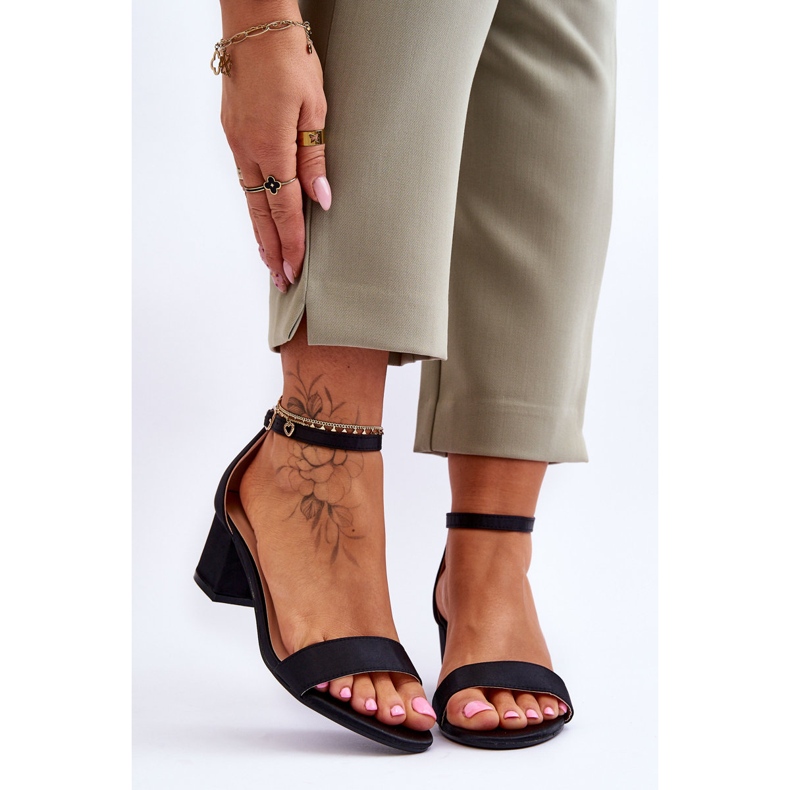 PG1 Satin-Sandalen mit niedrigem Absatz Black Juliet schwarz 1