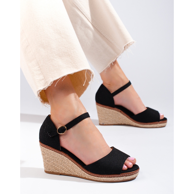 Beigefarbene Espadrille-Sandalen mit Keilabsatz von Shelovet 1