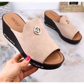 Beige Wildleder-Keilhausschuhe für Damen Vinceza 10907 1