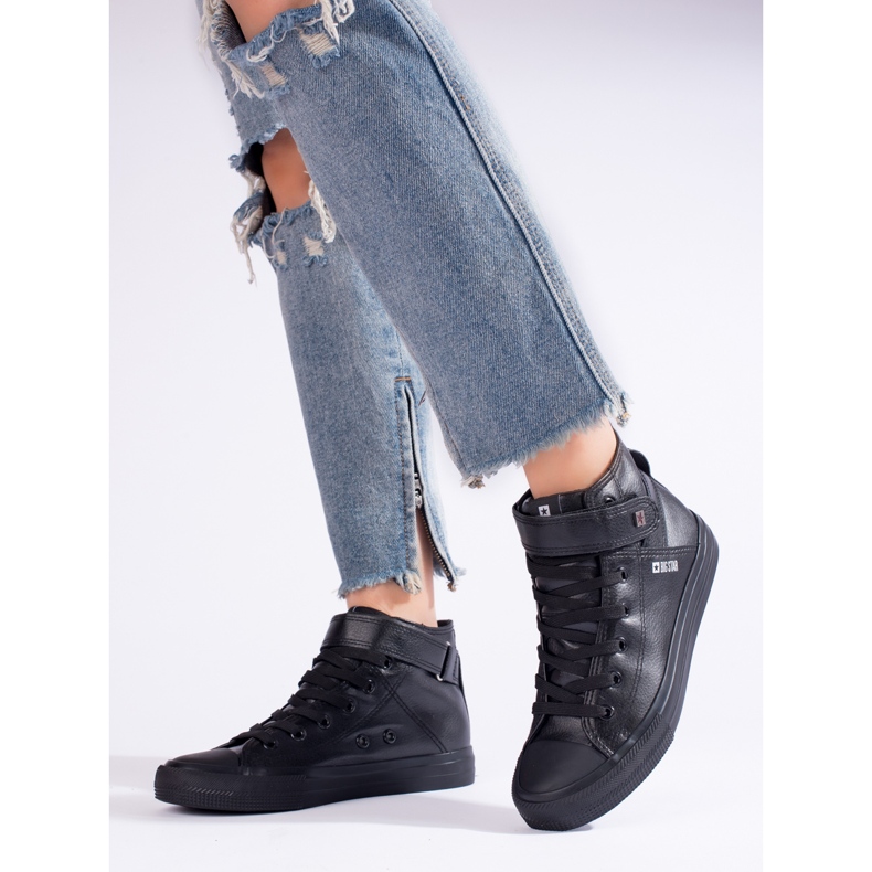 Schwarze hohe Damensneaker Big Star V274542 1