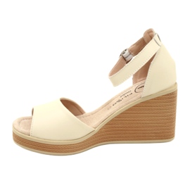 Filippo DS4507 BE Keilsandaletten aus Leder, Beige 2