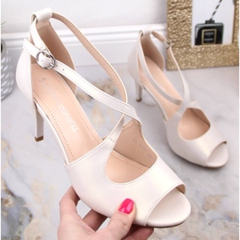 Elegante Damen-Perlensandalen Sergio Leone SK429 beige 1