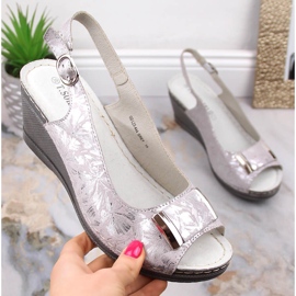 Glänzende graue Keilsandalen für Damen T.Sokolski L23-444 1