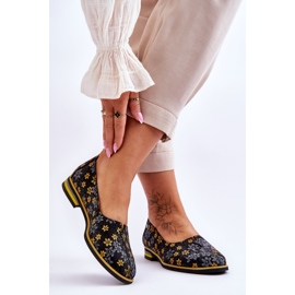 Lederschuhe Maciejka Gelbe Blumen 05035-38 Schwarz 2
