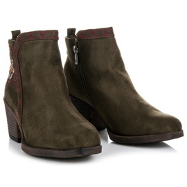 Kylie Stiefel mit ethnischem Muster grün 2