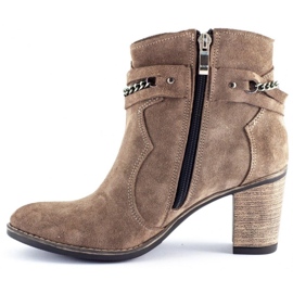 Olivier Stiefel mit Kette Megi beige 1
