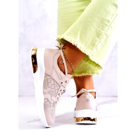 S.Barski Damen-Sportsneaker aus Leder mit beigem Keilabsatz 4