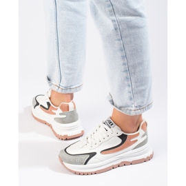 Damenturnschuhe auf einer dicken Sohle Shelovet weiß 2