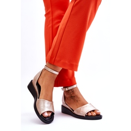 Vinceza Klassische Leder-Keilsandalen für Damen Gold Truett golden 2