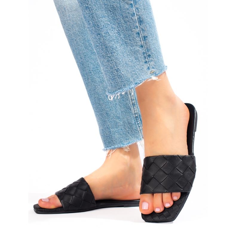 Goodin Schwarze Hausschuhe aus Öko-Leder 1