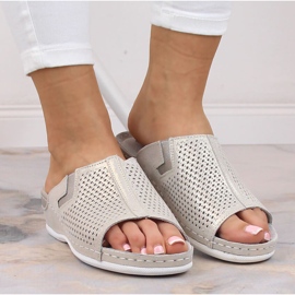 S.Barski Damenlederpantoffeln auf einem silbernen Keil S. Barski silber- 1