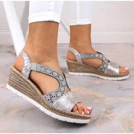 Bequeme Damen-Sandale mit Gummizug Rieker 61916-91 mehrfarbig 2