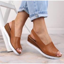 Braune Keilsandalen für Damen Potocki AD77007 1