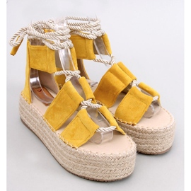 BM Rivera Gelbe Espadrille-Sandalen 1