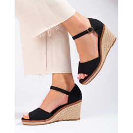 Beigefarbene Espadrille-Sandalen mit Keilabsatz von Shelovet 2