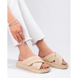 Hausschuhe auf der LA.FI-Plattform beige 1