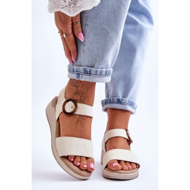 Bequeme Menaro Beige Keilsandalen 1