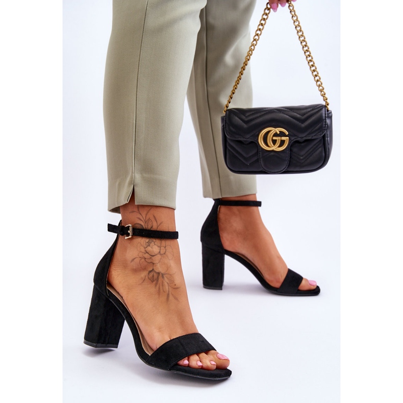 Klassische Wildleder-Sandalen für Damen Schwarz Passo 2