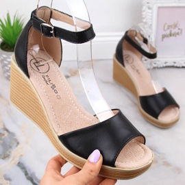 Bequeme Damen Keilsandalen aus Leder schwarz Filippo DS4507 1