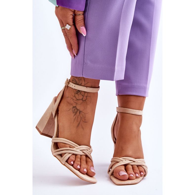 Klassische Wildledersandalen Beige Bernett 1