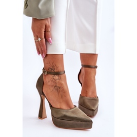 Modische Pumps auf einem breiten High Heel Dark Green Madness grün 1