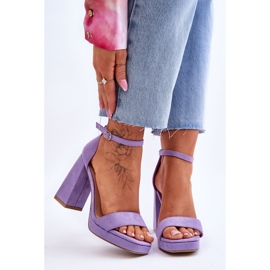 Modische Wildledersandalen mit eckigem Absatz Lila Merila 1