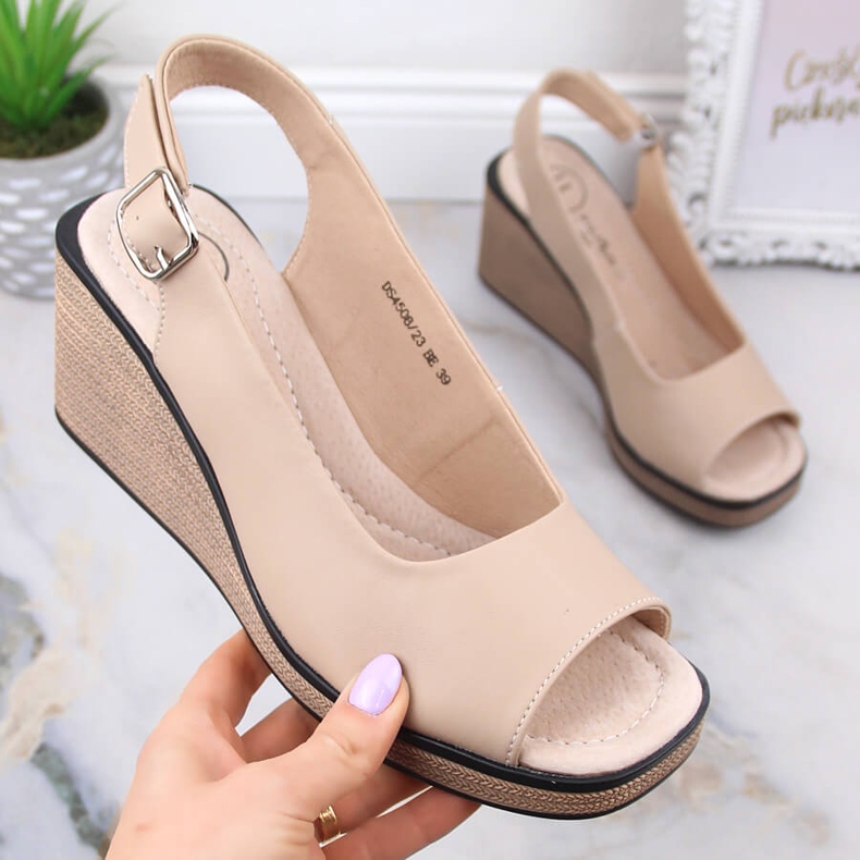 Bequeme Keilsandalen aus Leder für Damen Filippo DS4508 beige 1