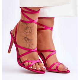 Gebundene Damensandalen auf einem fuchsiafarbenen Meya High Heel rosa 1