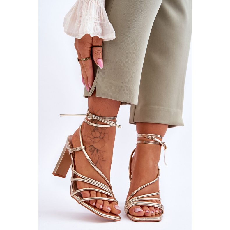 FJ1 Modische gebundene Gold Tessoro High Heel Sandalen golden 1