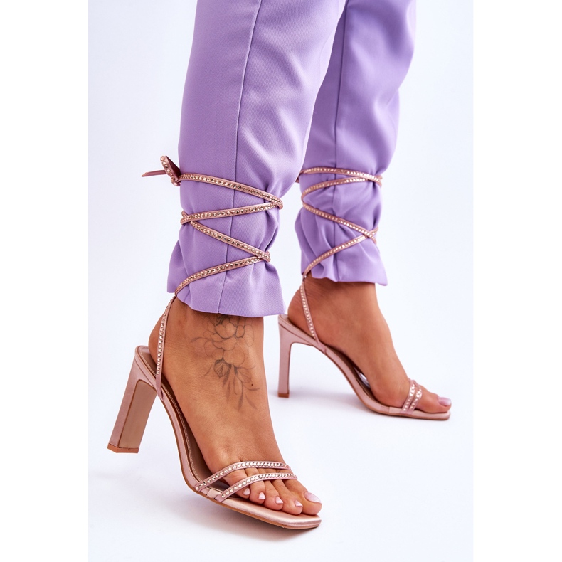 Elegante gebundene Sandalen mit Strass Nude Nessy beige 2