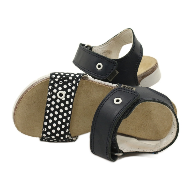 Bartek Mädchen der marineblauen Ledersandalen in Punkten in Punkten 5