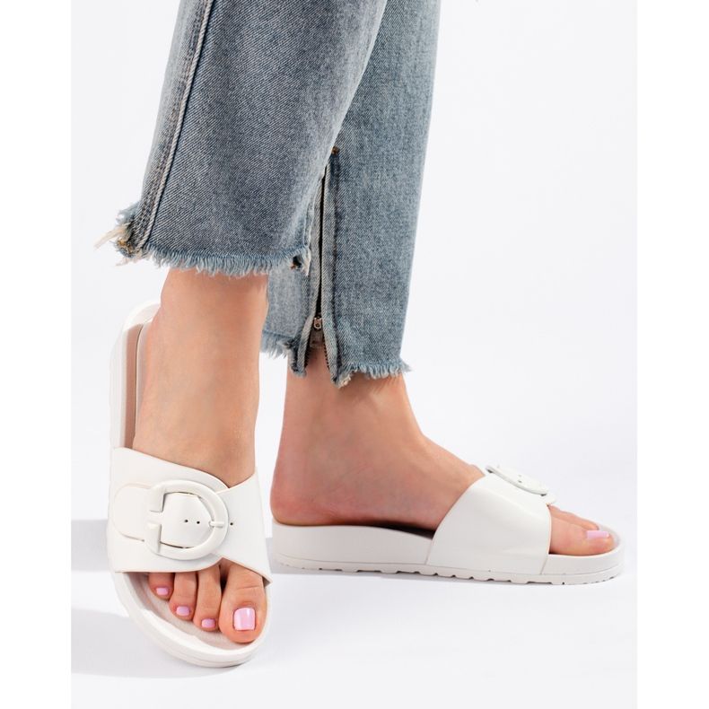 Shelovet weiße Schieber mit Schnalle 1