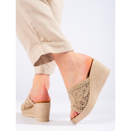 W. Potocki Damen-Keilsandalen mit durchbrochenem Gürtel, beige Potocki 1