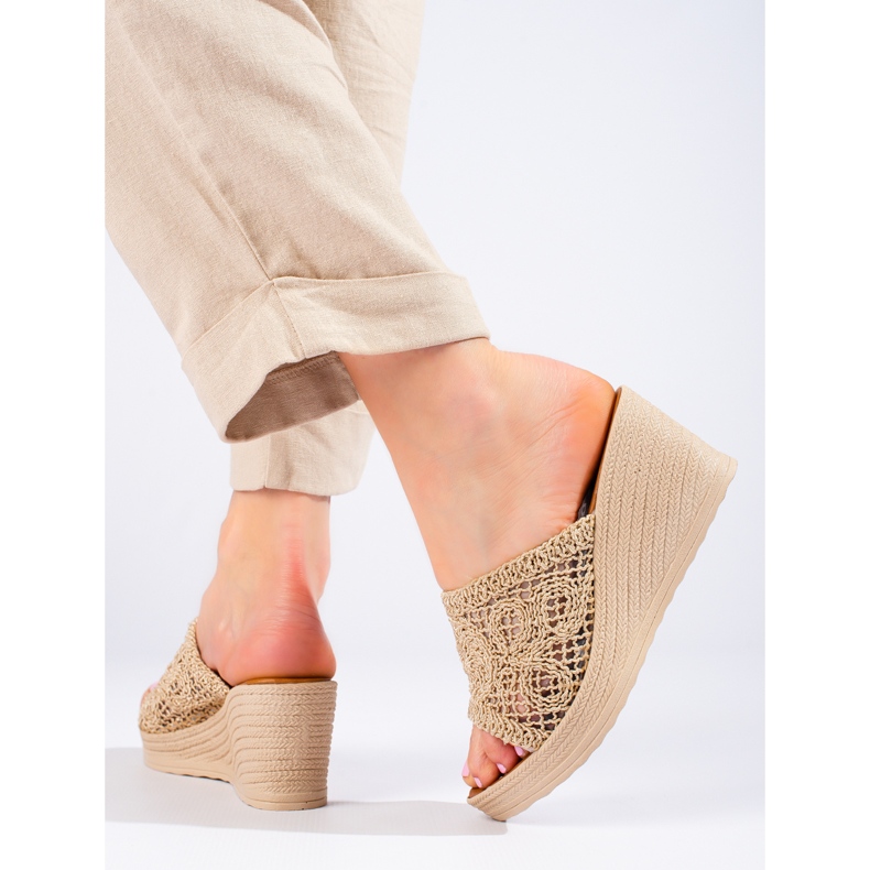 W. Potocki Damen-Keilsandalen mit durchbrochenem Gürtel, beige Potocki 1