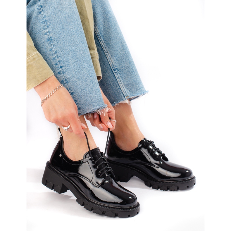 W. Potocki Lackierte Damenschuhe mit Schnürung Potocki schwarz 1