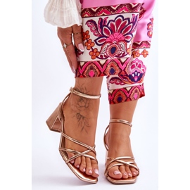 FB2 Modische Felisa-Sandalen mit hohem Absatz in Roségold golden 1