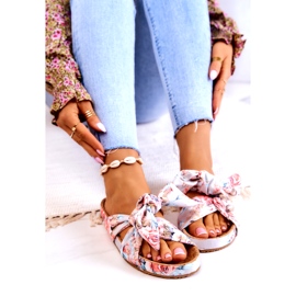 Klassische Hausschuhe mit Blumen Big Star JJ274703 Hellgrau 2