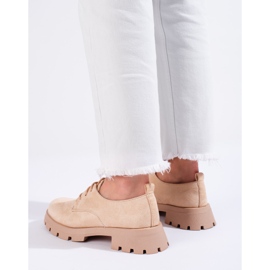 Schwarze Schuhe mit dicker Sohle von Shelovet 1