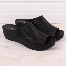 Damen-Keilsandalen aus schwarzem Leder mit Gummizug T.Sokolski L22-518 5