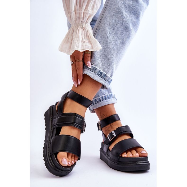 FM1 Damensandalen mit schwarzem Hever-Riemen 2