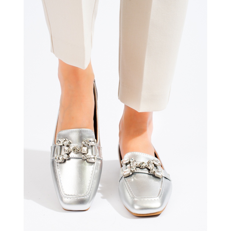 Silberne Damen-Loafer mit Shelovet-Verzierung 1