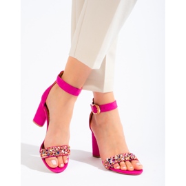 Fuchsiafarbene Damensandalen mit dekorativen Vinceza-Steinen rosa 2